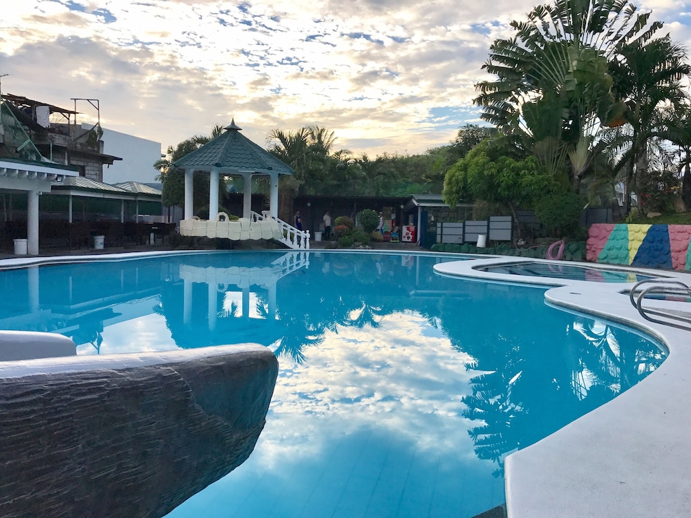 V Resort Dasma in Dasmarinas, Philippines