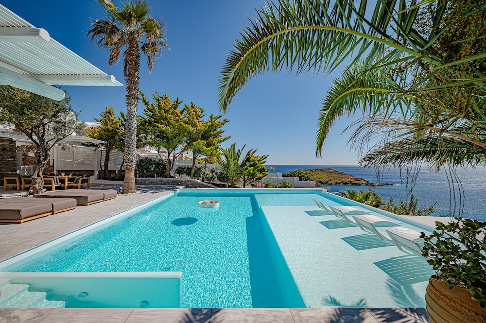 Sanarte Villas Mykonos — 4-Star Luxury Hotel in Mykonos, Greece