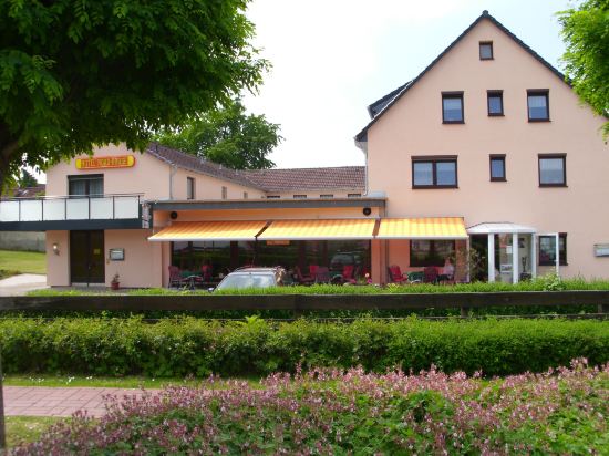 Hotel Road House — hotel in Hehlen