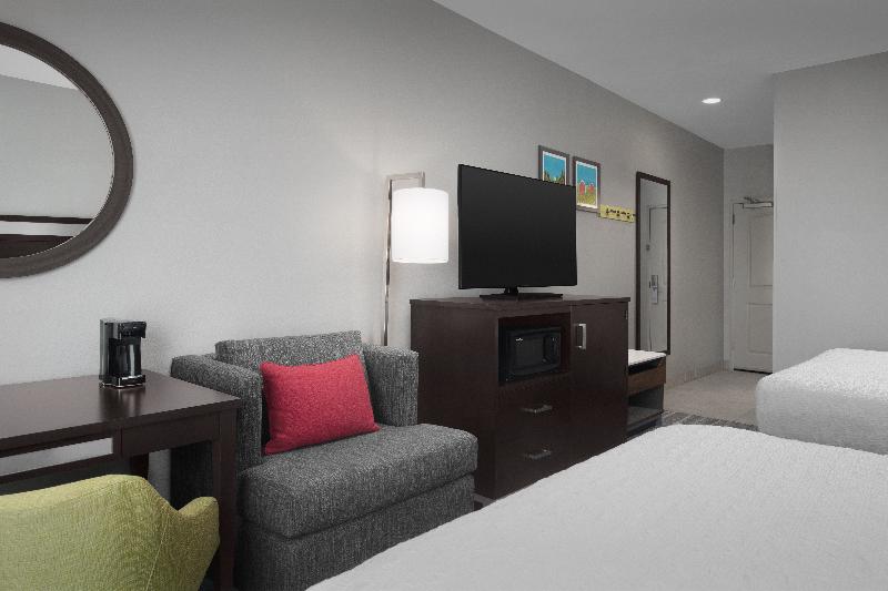Hampton Inn Statesboro - photo 8