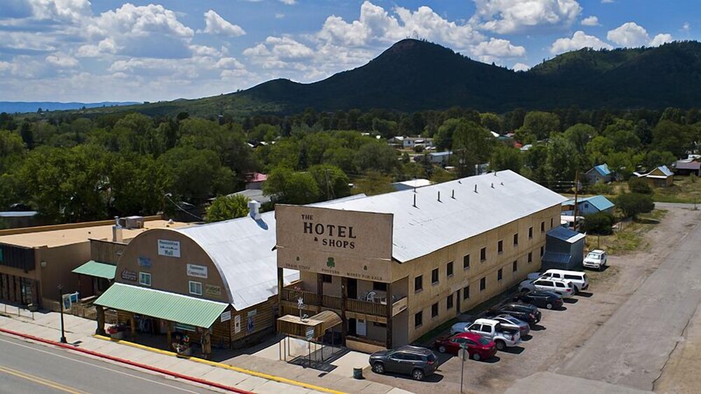 The Chama Hotel Shops — Chama