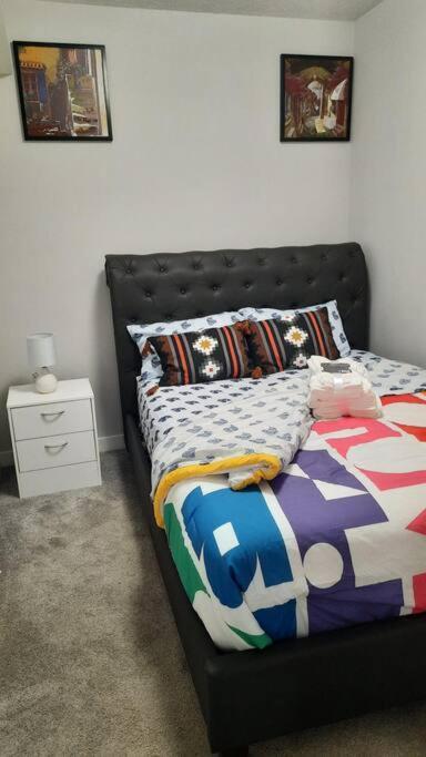 Carsonway Basement Suite — 4-Star Luxury Hotel in Edmonton, Canada