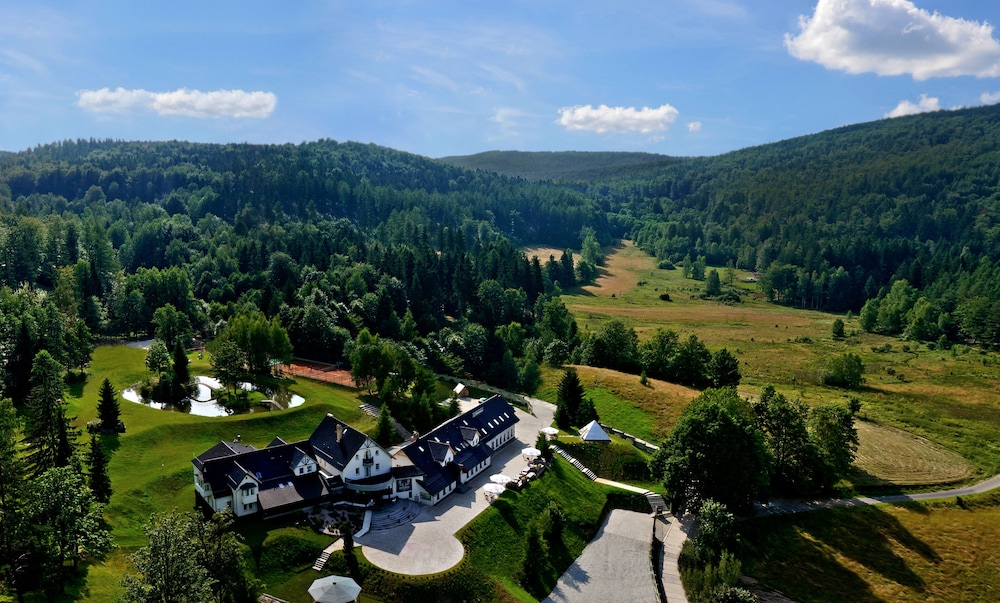Hotel Chojnik - carbon neutral hotel in Podgorzyn