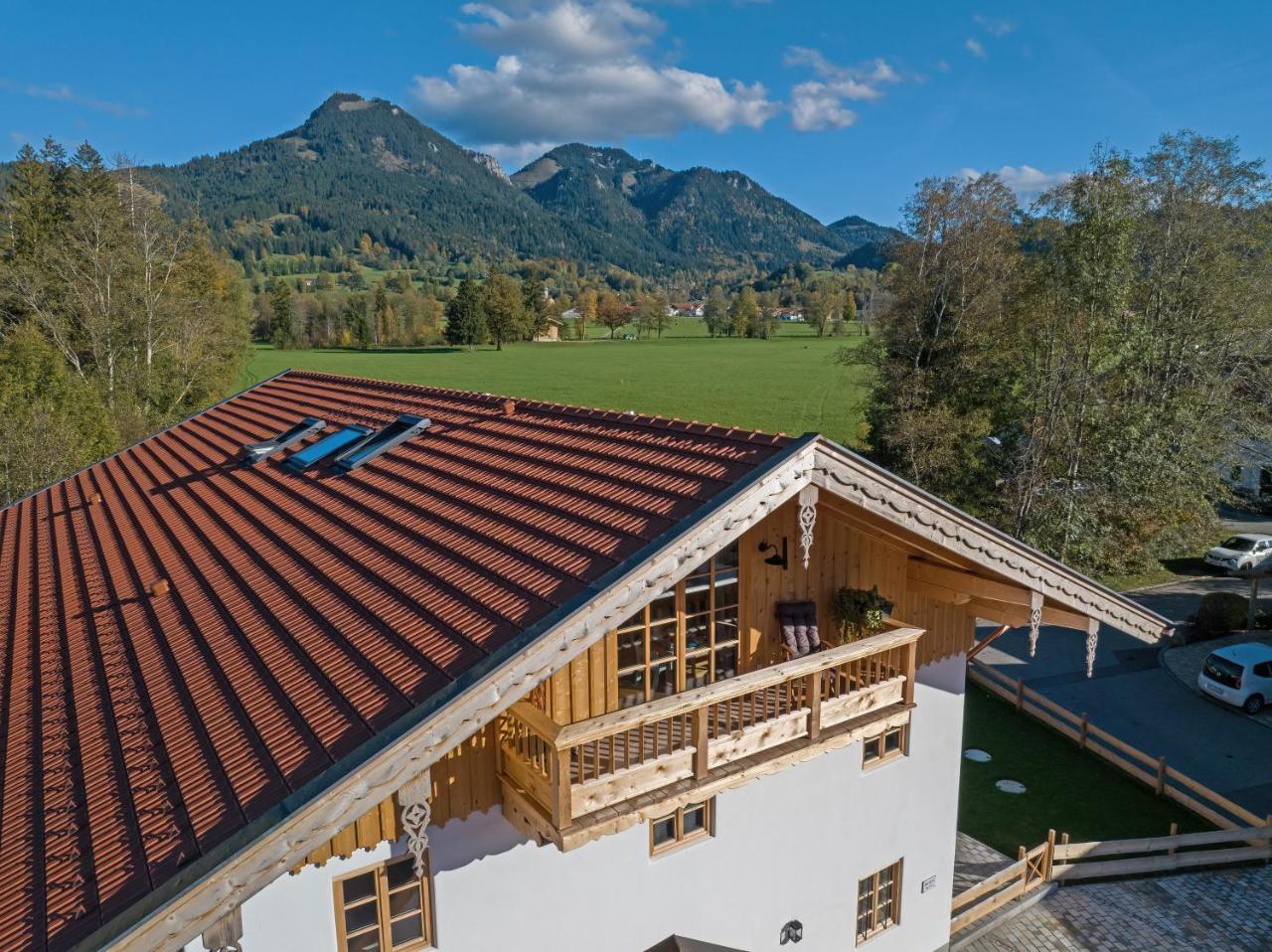 MY STAY Erholung zwischen See und Bergen neu erbaute Apartments im modernen Landhausstil mit Bergblick familienfreundlich — 4-Star Luxury Hotel in Fischbachau, Germany