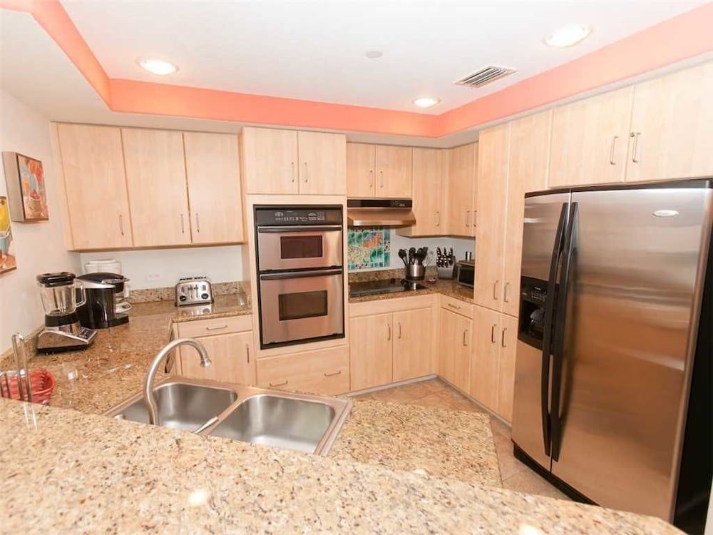 Island Tower 602 3 Br condo by RedAwning - photo 8