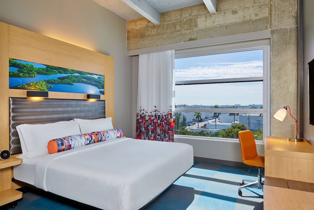 Aloft Miami Airport - photo 7