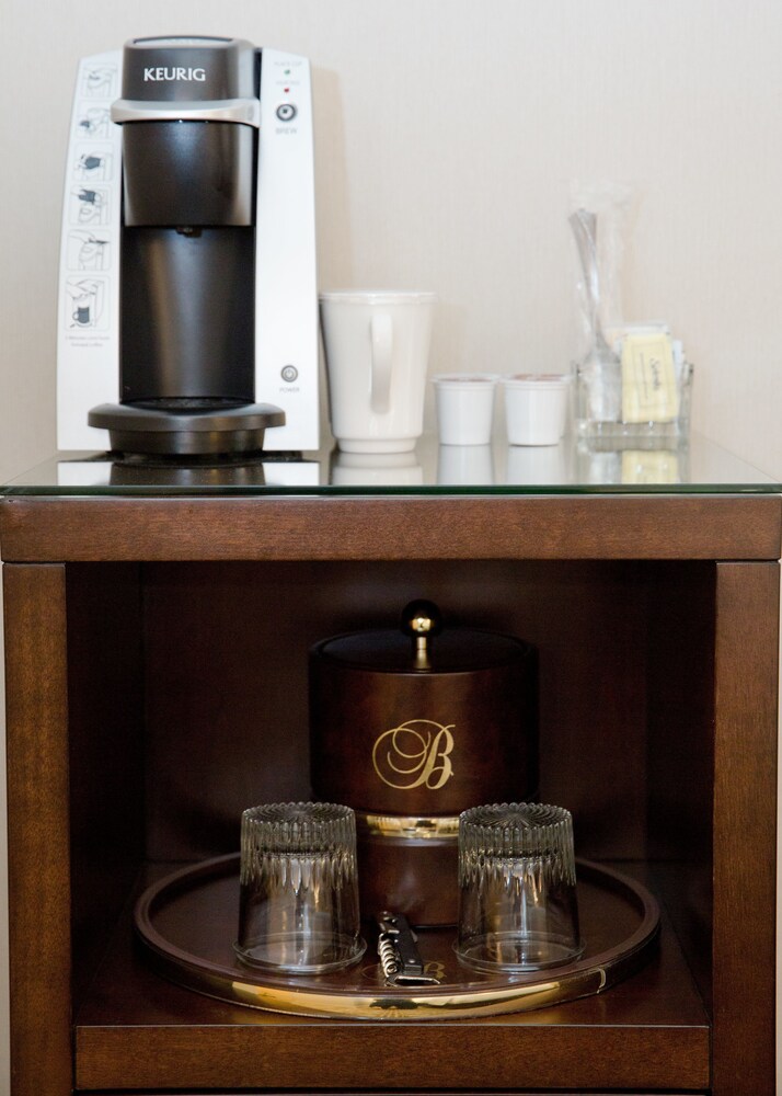 Bell Tower Hotel - photo 11