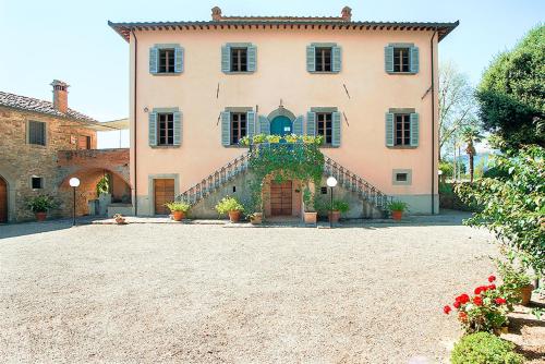 Villa Vivarelli — 4-Star Luxury Hotel in Arezzo, Italy