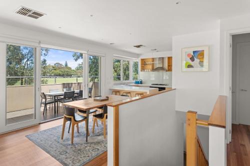 Boutique Stays Flora in Melbourne, Australia