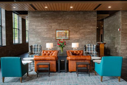 The Schoolhouse Hotel Trademark Collection by Wyndham — hotel in White Sulphur Springs