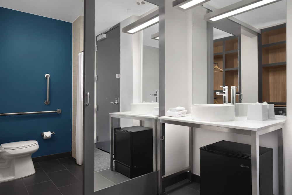 Aloft Hillsboro Beaverton - photo 13