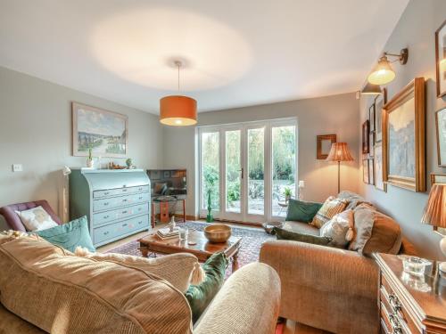 Pear Tree Cottage — 5-Star Luxury Hotel in Thetford, United Kingdom