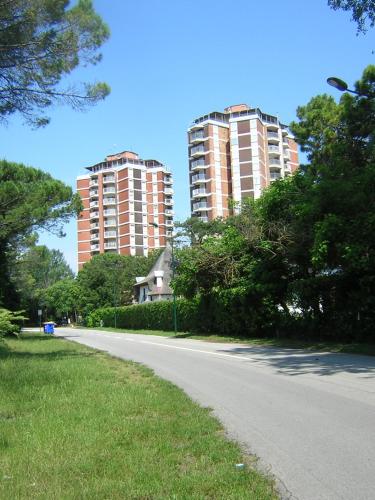 Cond Due Torri — 4-Star Luxury Hotel in Lignano Sabbiadoro, Italy
