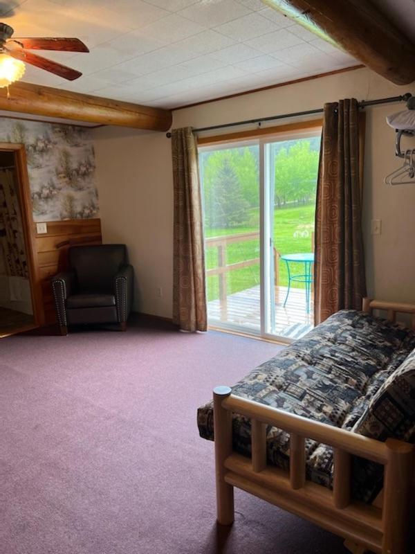 Springcreek Inn - photo 15