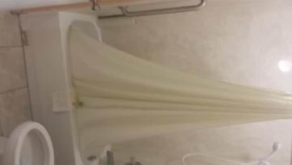 Sona Inn Dilley - photo 30