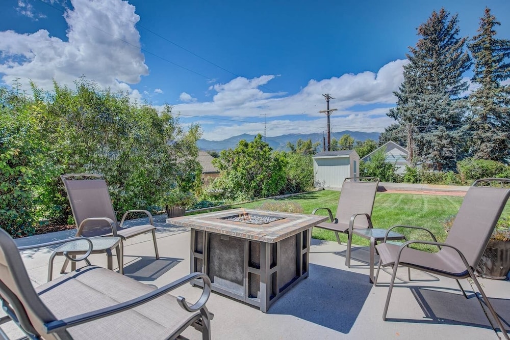 5BR Mnt Viewsdowntown Luxuryfirepit & RV Parking - photo 50