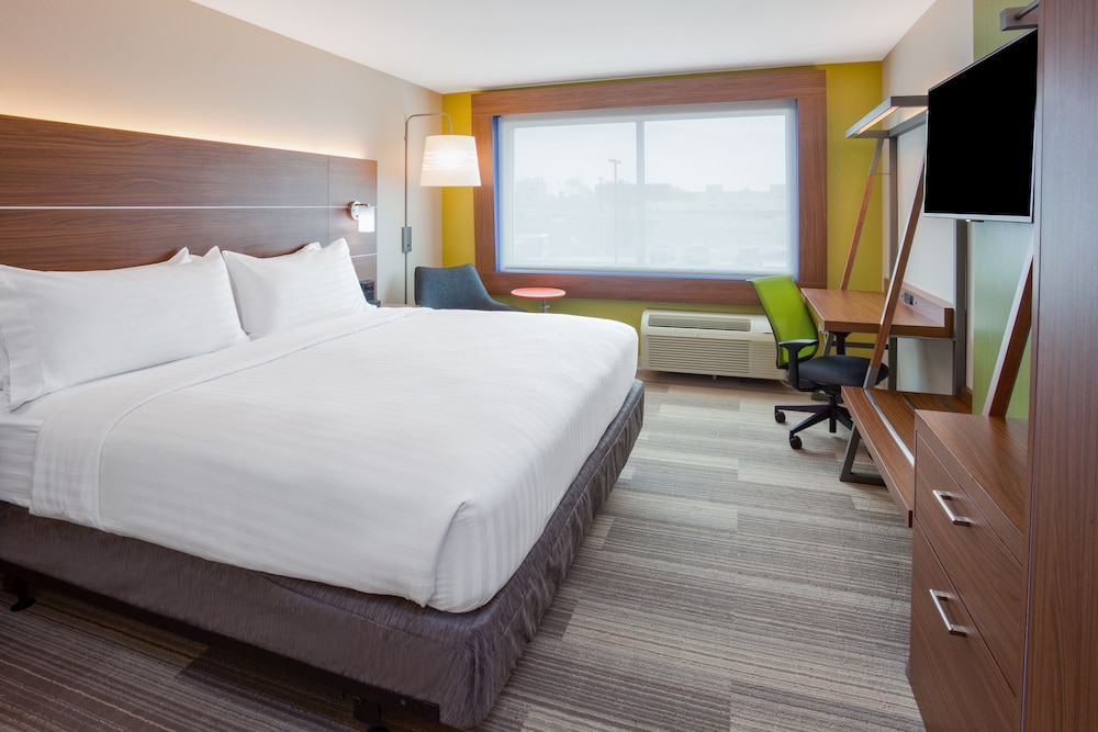 Holiday Inn Express & Suites Des Moines Downtown by IHG - photo 15