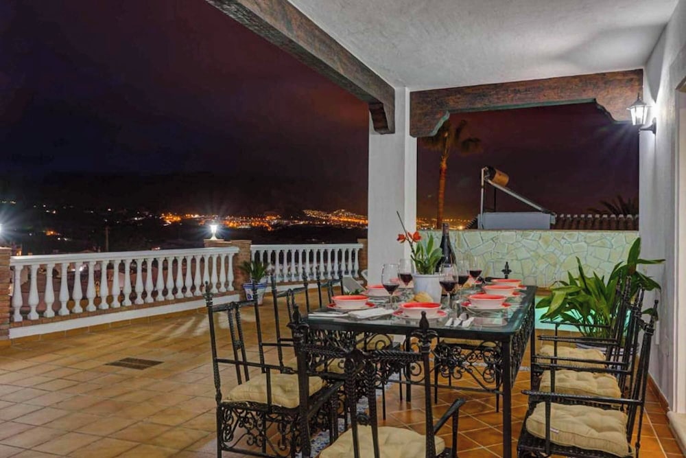 Villa Punta Lara — 4-Star Luxury Hotel in Nerja, Spain