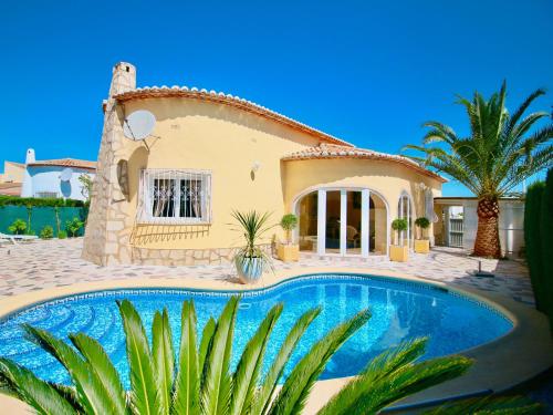 Campo Olivar PM — 4-Star Luxury Hotel in Els Poblets, Spain