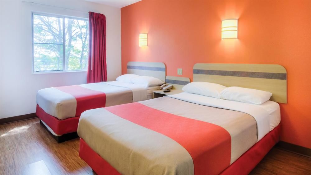 Motel 6 Park City KS - photo 10