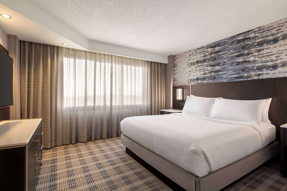 Embassy Suites by Hilton Kansas City Overland Park - photo 11