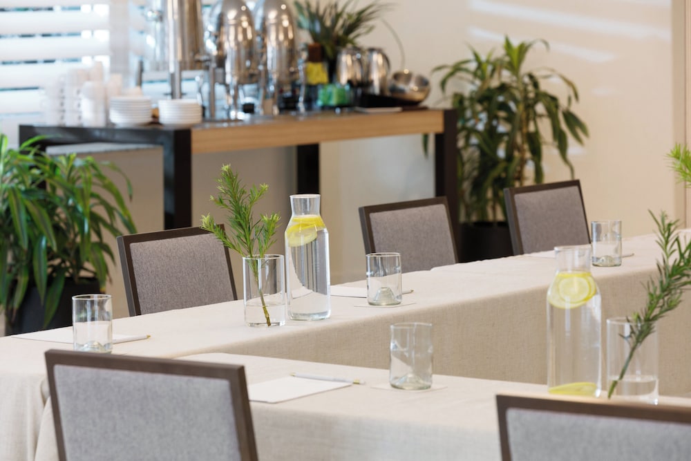 Kimpton Surfcomber Hotel by IHG - photo 102
