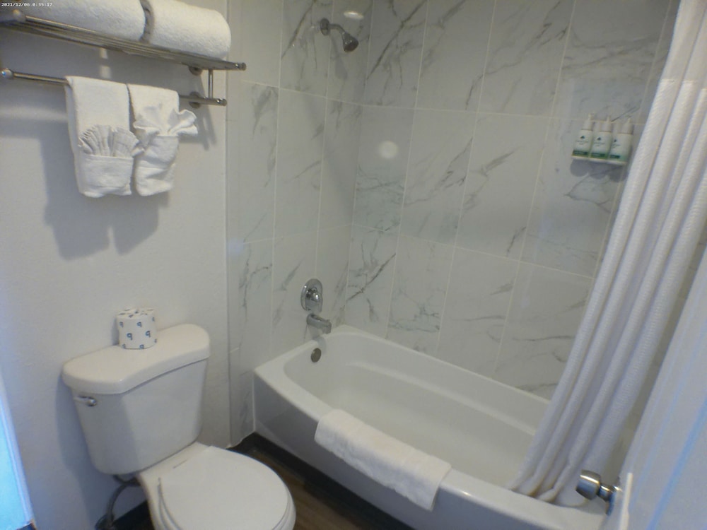 GreenTree Inn of Holbrook AZ - photo 27