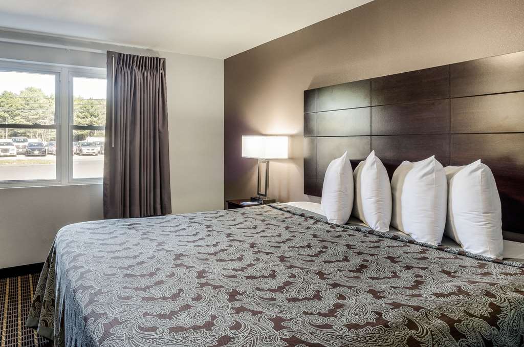 Rodeway Inn Middleboro Plymouth - photo 14