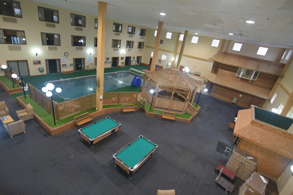 Katahdin Inn & Suites - photo 30