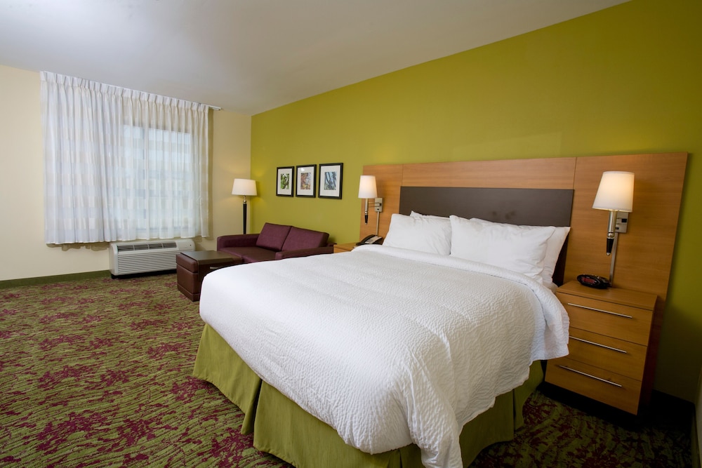 TownePlace Suites Jackson Ridgeland Township at Colony Park - photo 5