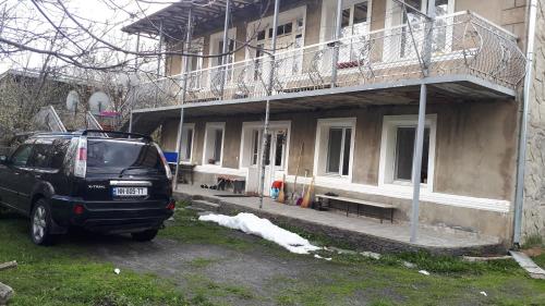Veriko's Guest Hause