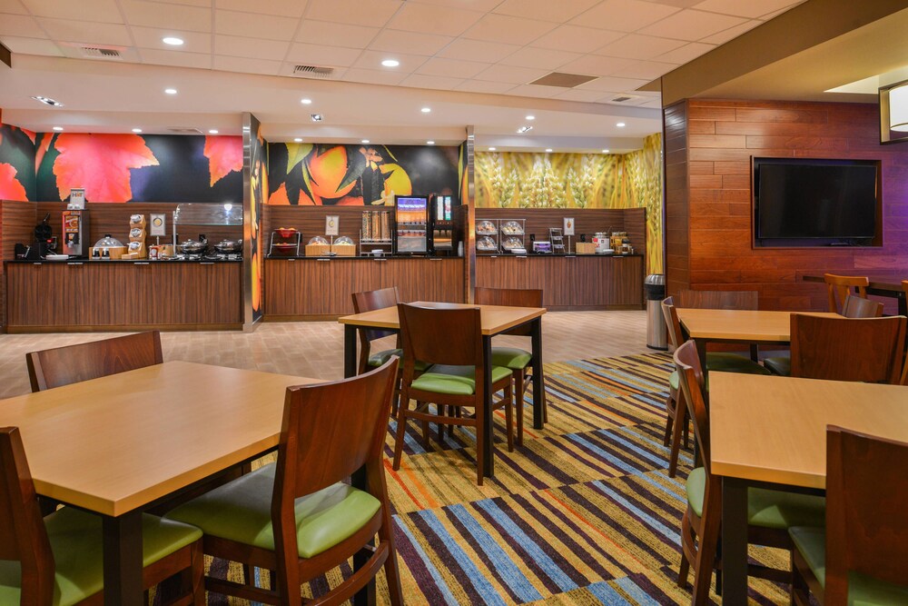 Fairfield Inn & Suites by Marriott Eugene East Springfield - photo 45