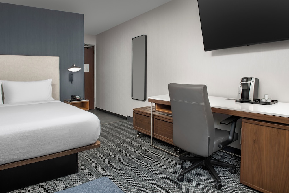 Courtyard by Marriott San Diego Carlsbad - photo 16