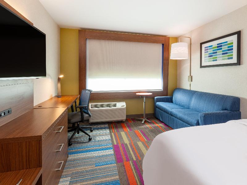Holiday Inn Express & Suites Brunswick Harpers Ferry Area by IHG - photo 83