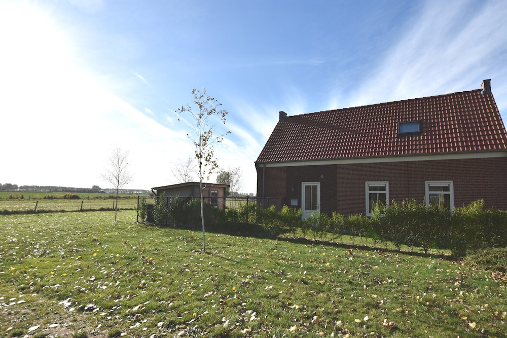 Holiday Home in Breskens near Beach — 4-Star Luxury Hotel in Breskens, Netherlands