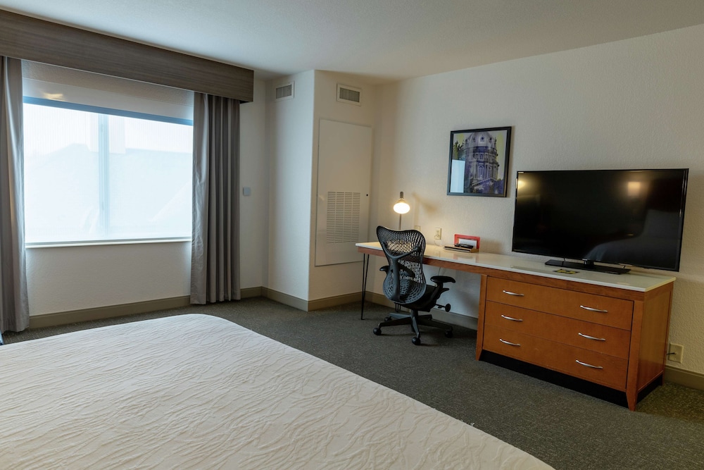 Hilton Garden Inn Des Moines West - photo 20
