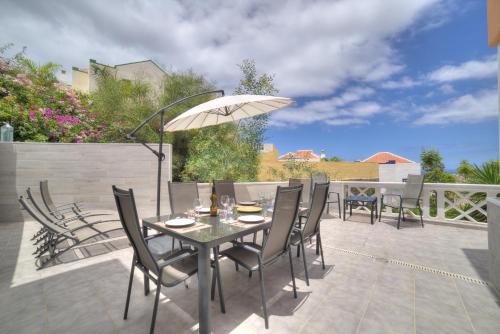 Ocean Hill Ocean View Terrace Bbq Wifi — Adeje