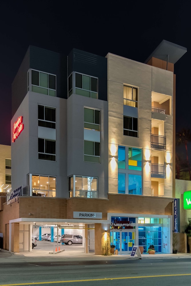 Hampton Inn & Suites Los Angeles Glendale - photo 64