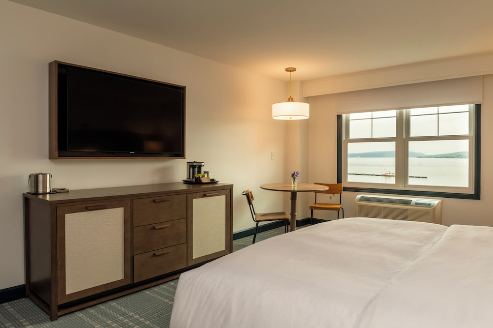 Hotel Canandaigua Tapestry Collection by Hilton - photo 4