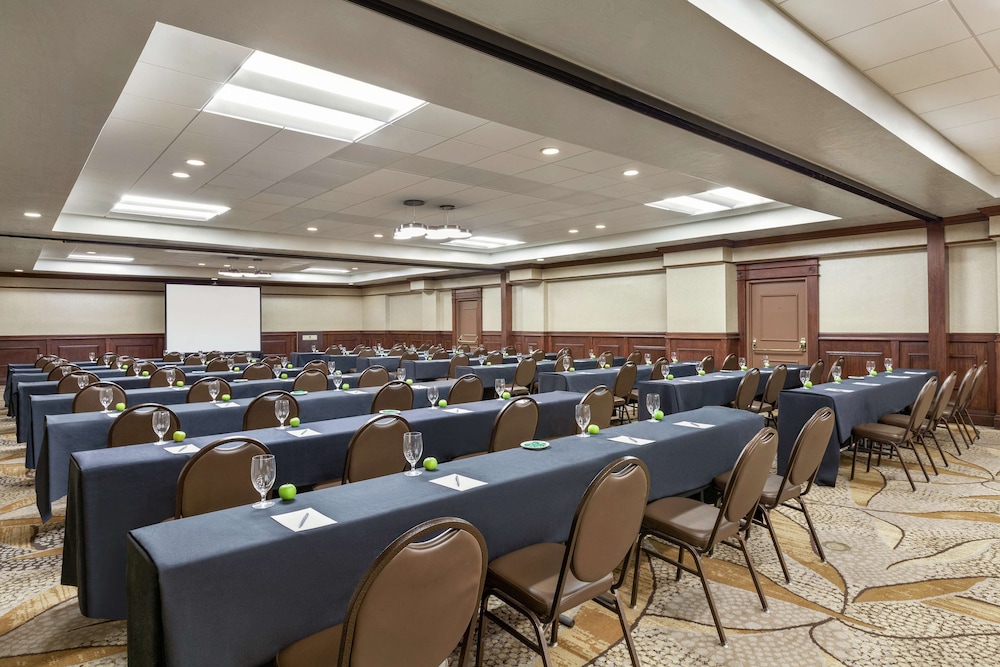 Embassy Suites by Hilton Santa Ana Orange County Airport - photo 49