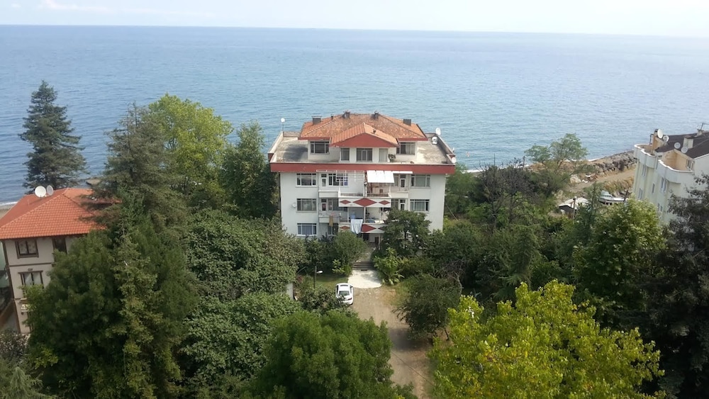 Hacisalihoglu Apart 10661484 — Akcaabat
