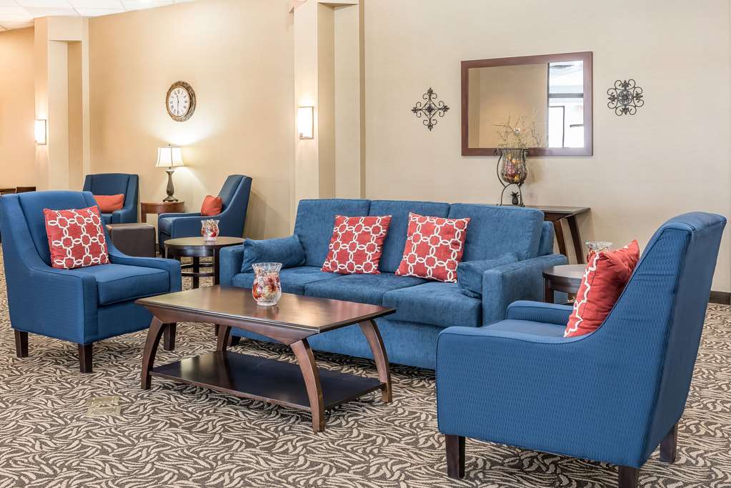 Comfort Inn & Suites Piqua Near Troy I75 - photo 7