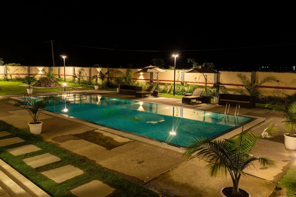 Palm Resorts - last minute hotel in Tinsukia
