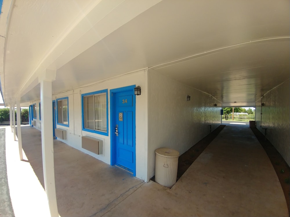 Magnuson Hotel Sierra Vista - photo 34