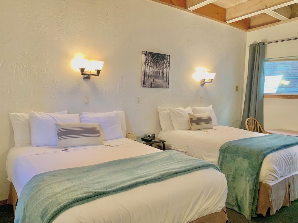Breakers Boutique Inn - photo 66