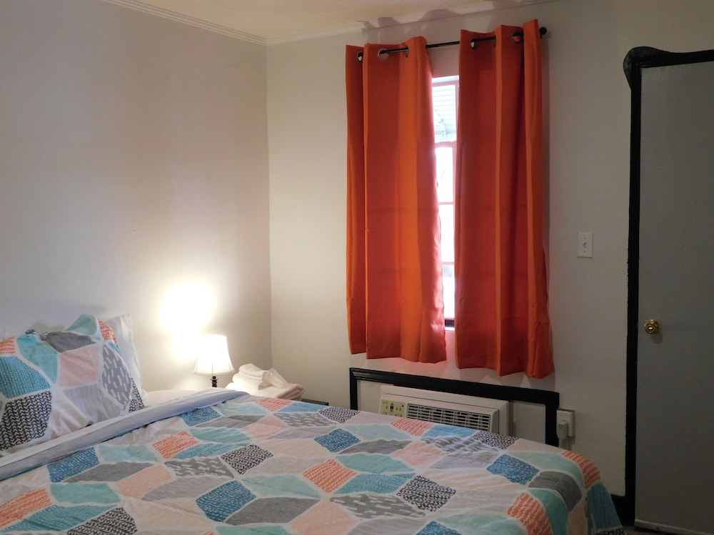 Spruce Pine Inn - photo 24