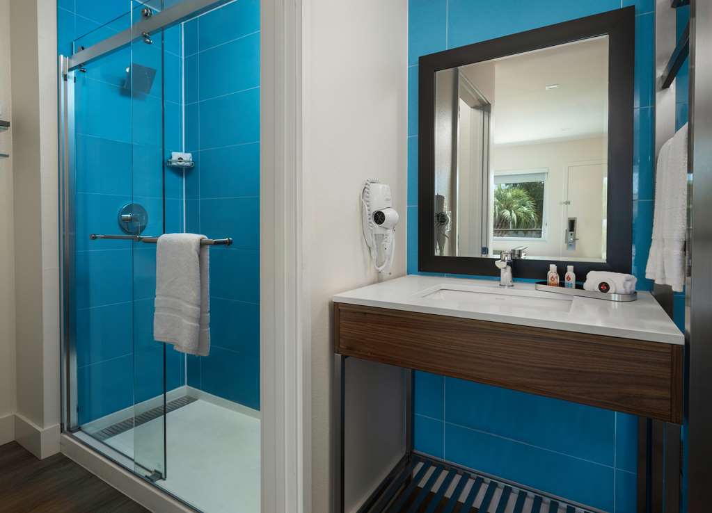 Motel 6 Santa Barbara CA Beach - photo 20