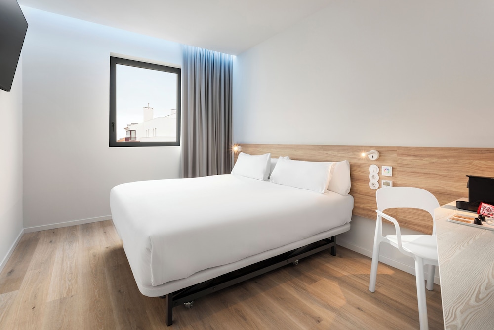 B&B Hotel Lisboa Oeiras - carbon neutral hotel in Oeiras