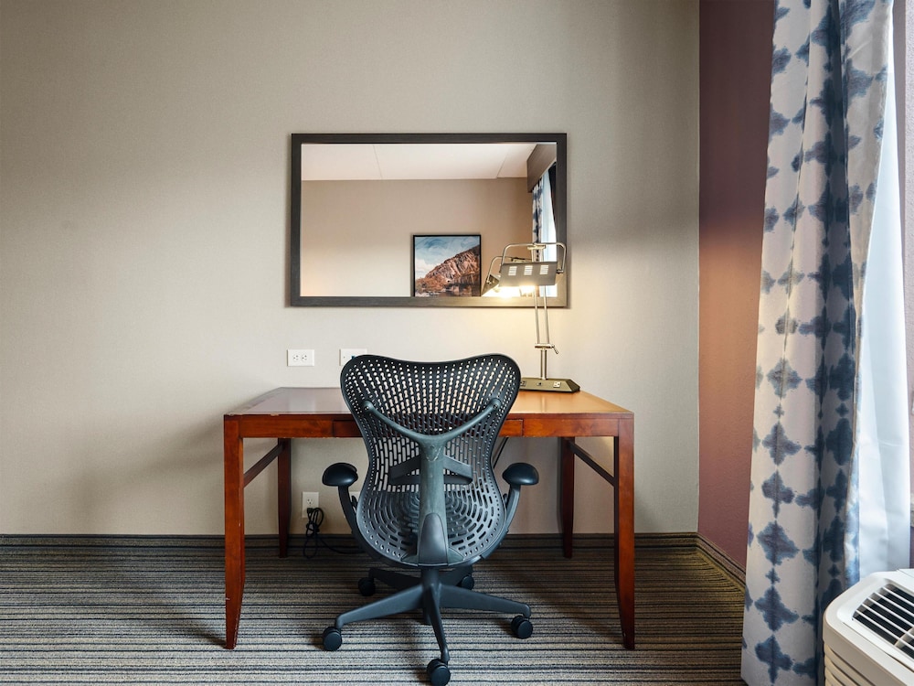 Hilton Garden Inn Winchester - photo 11