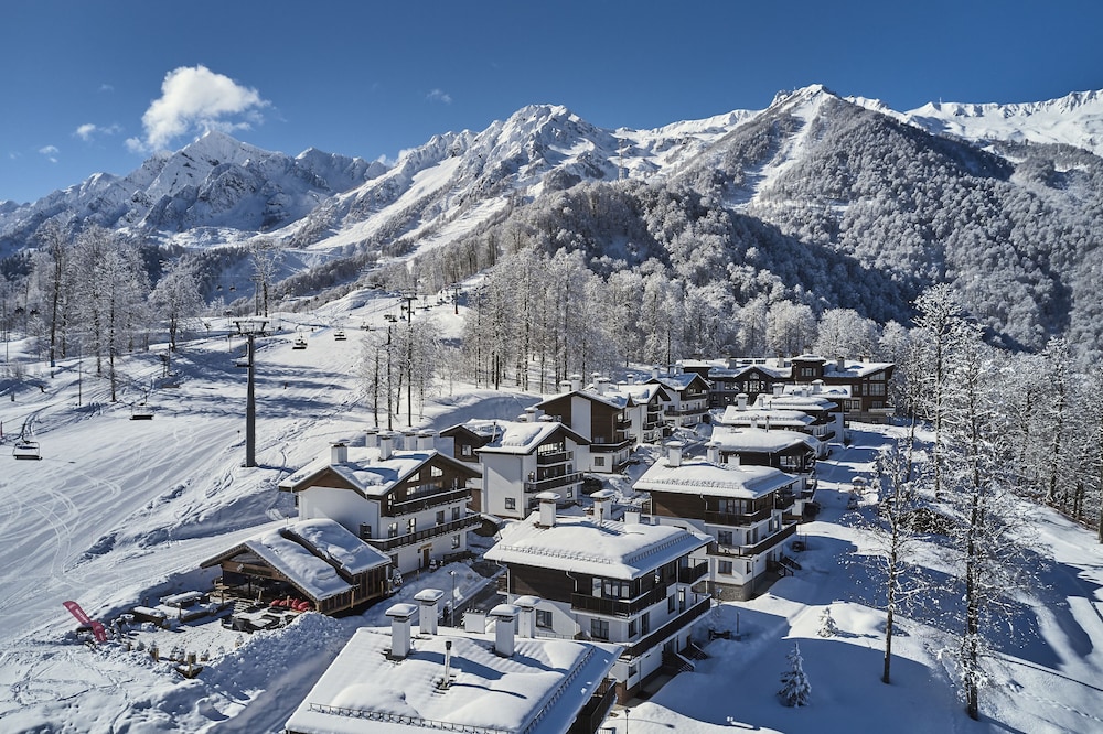 Rosa Khutor Chalet — 4-Star Luxury Hotel in Krasnaya Polyana, Russia